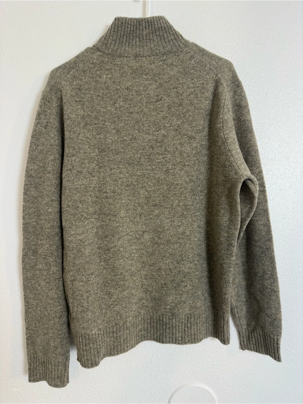 J crew men’s lambs wool knit quarter zip pullover sweater